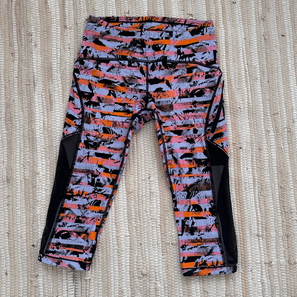Lululemon cropped legging. Size 4